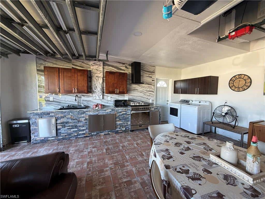 3315 37th St, Lehigh Acres, photo 5