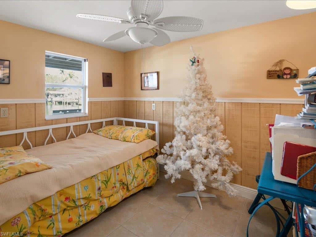 565 Coconut Ave, Goodland, photo 21