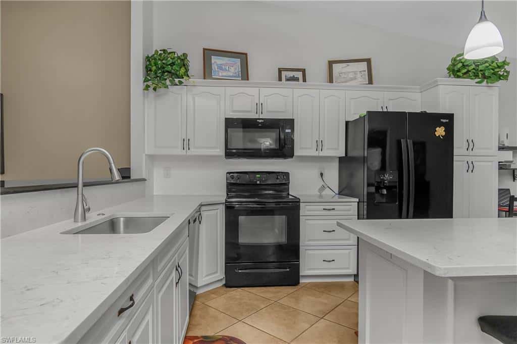 8677 Mustang Dr #59, Naples, photo 15