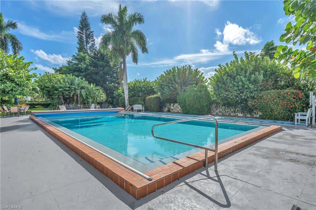 2064 Alamanda Dr #7, Naples, photo 11