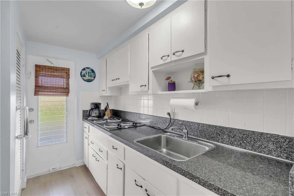 2064 Alamanda Dr #7, Naples, photo 8
