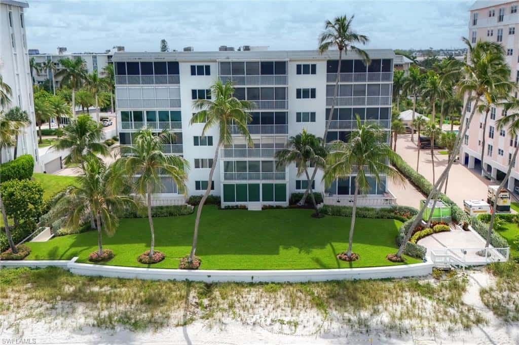 1275 Gulf Shore Blvd #602, Naples, photo 33
