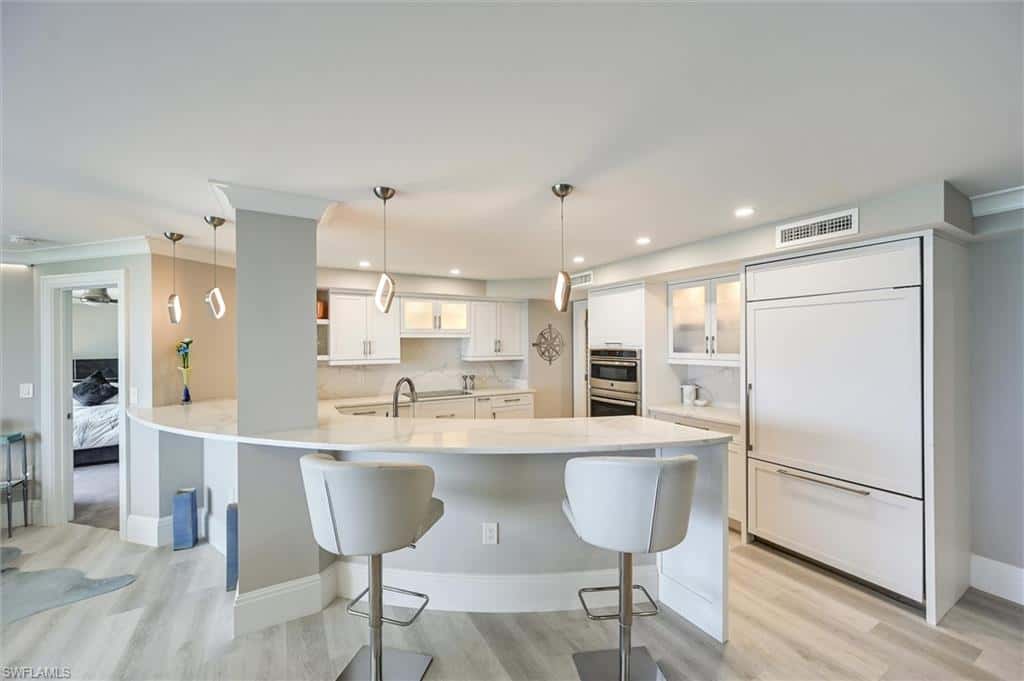 1275 Gulf Shore Blvd #602, Naples, photo 4
