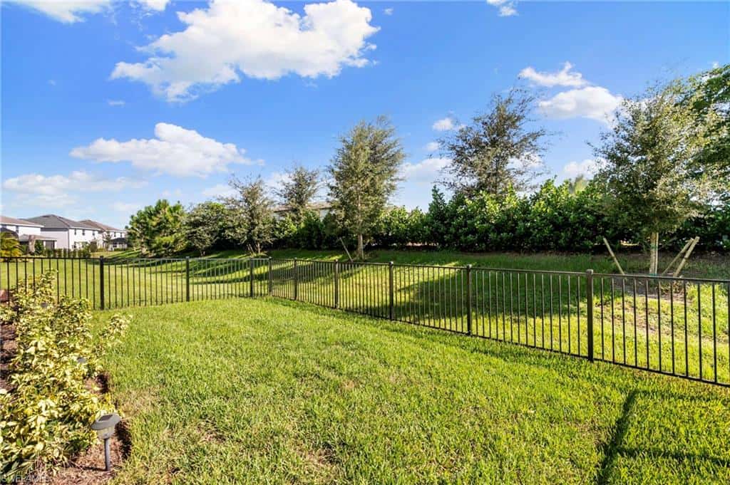 2340 Dragonfruit Way, Naples, photo 26