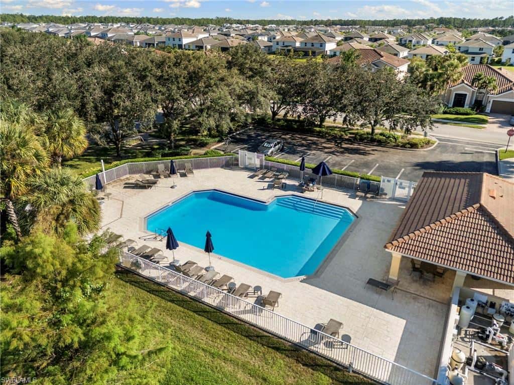2340 Dragonfruit Way, Naples, photo 33