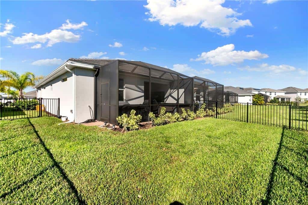 2340 Dragonfruit Way, Naples, photo 25