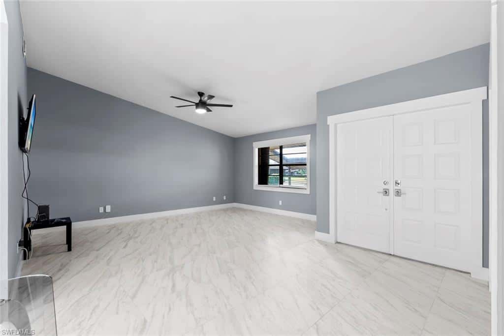 183 Round Key Cir #d4, Naples, photo 5