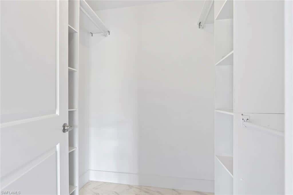 183 Round Key Cir #d4, Naples, photo 14