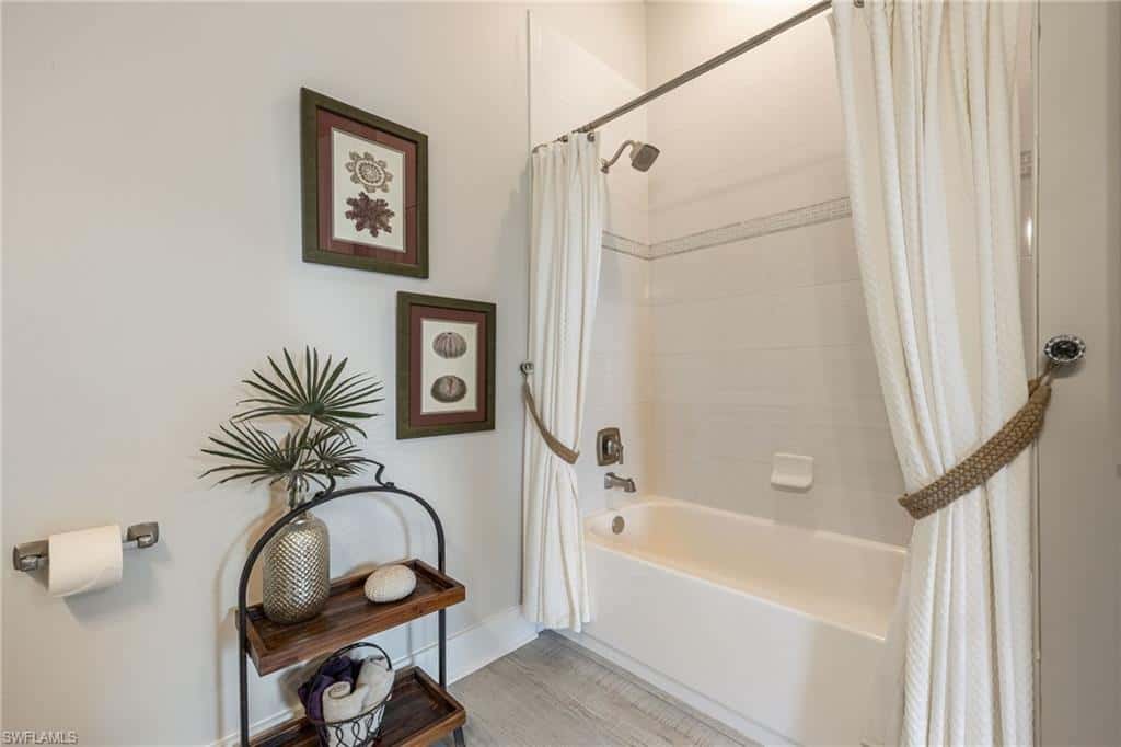 8702 Lakefront Ct, Fort Myers, photo 19