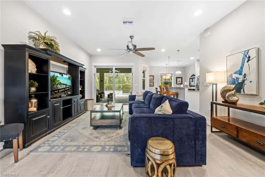 8702 Lakefront Ct, Fort Myers, photo 6