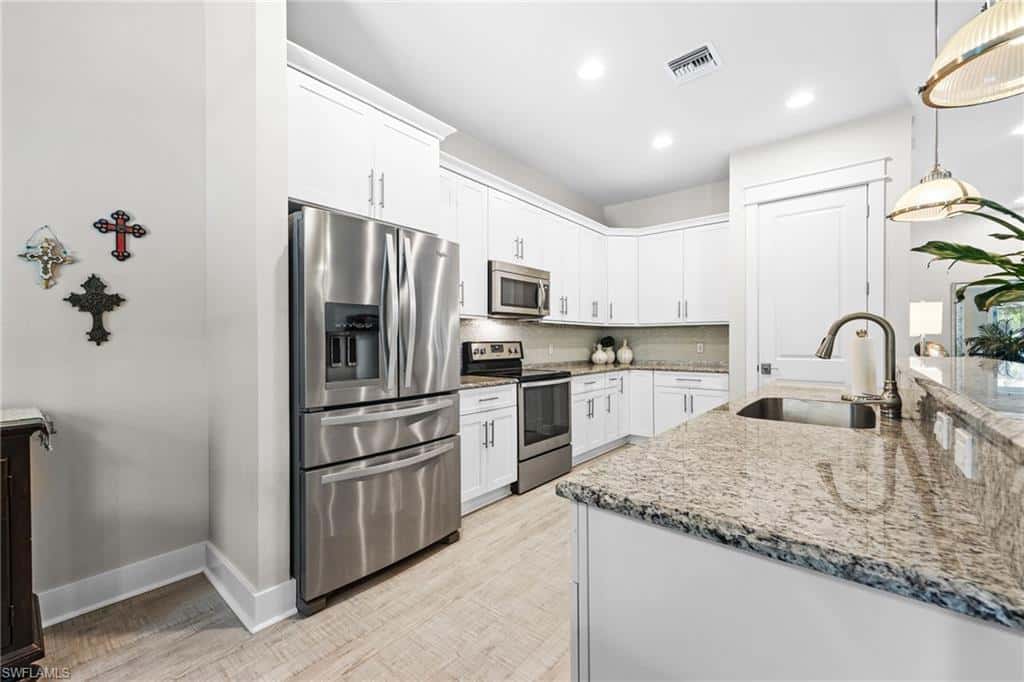 8702 Lakefront Ct, Fort Myers, photo 11