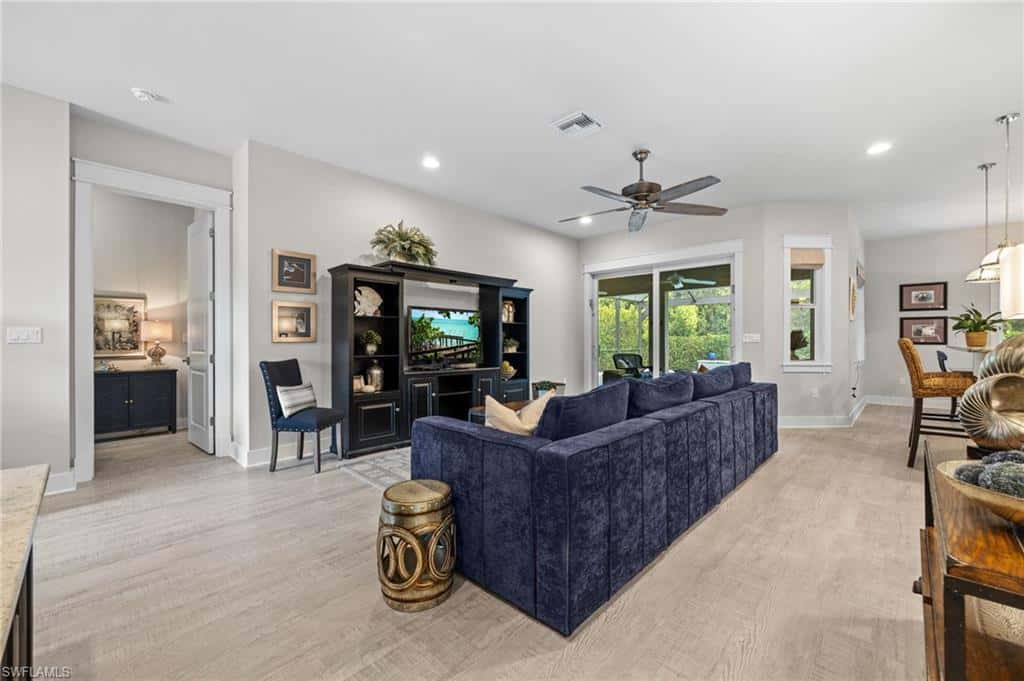 8702 Lakefront Ct, Fort Myers, photo 7