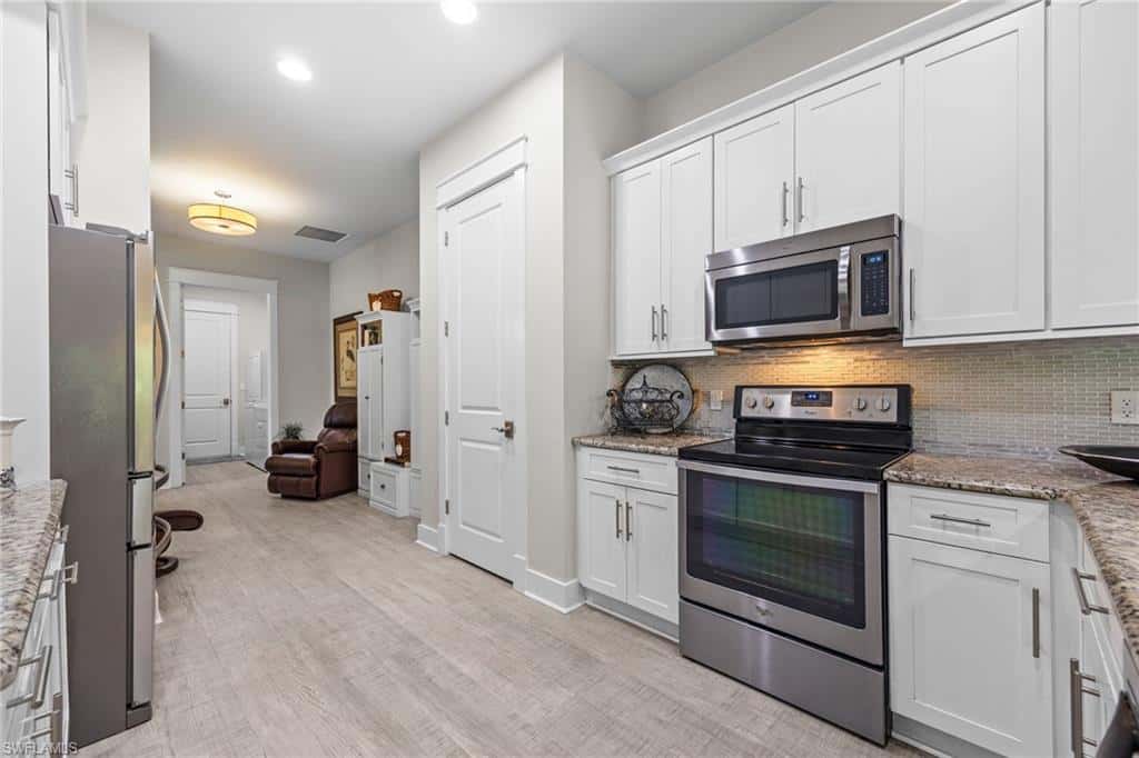 8702 Lakefront Ct, Fort Myers, photo 27