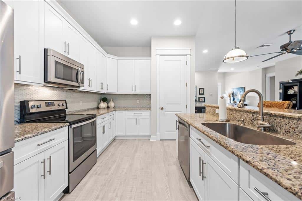 8702 Lakefront Ct, Fort Myers, photo 14