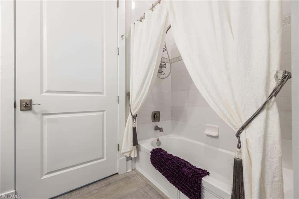 8702 Lakefront Ct, Fort Myers, photo 24