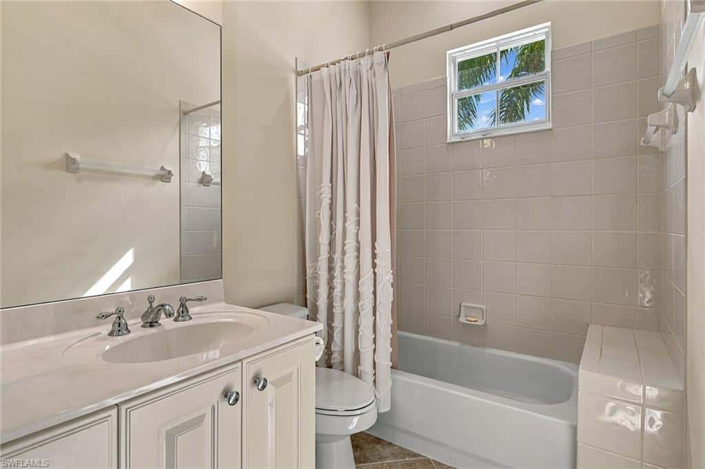 9086 Cascada Way #202, Naples, photo 17