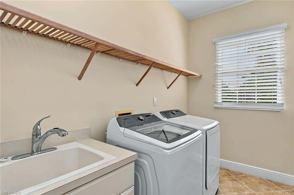 9086 Cascada Way #202, Naples, photo 22