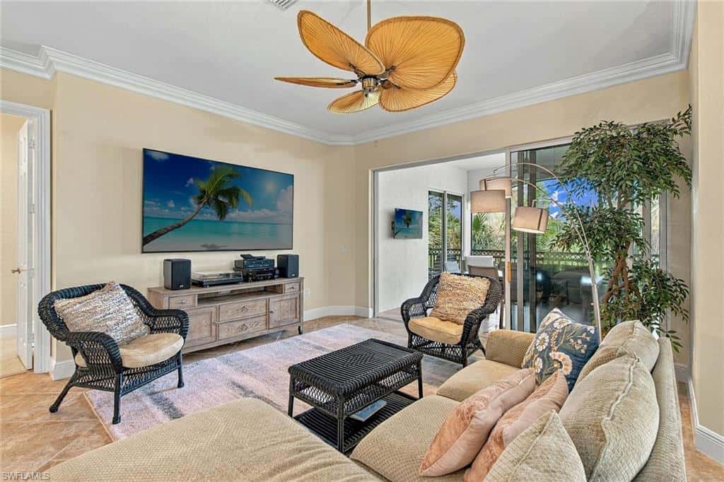 9086 Cascada Way #202, Naples, photo 5