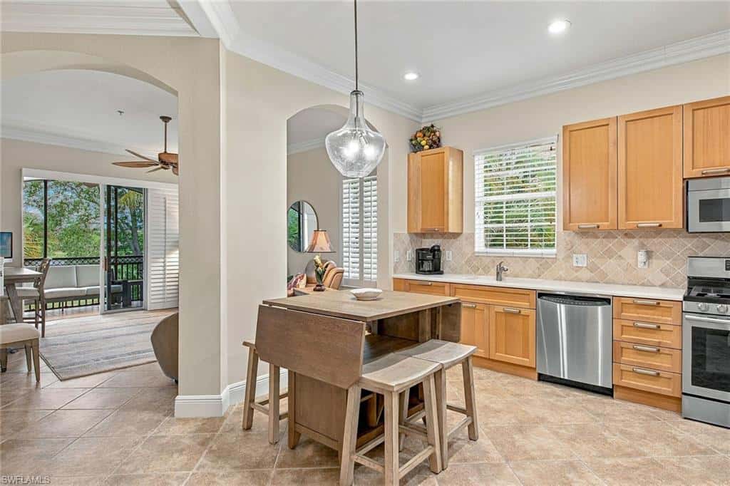9086 Cascada Way #202, Naples, photo 8