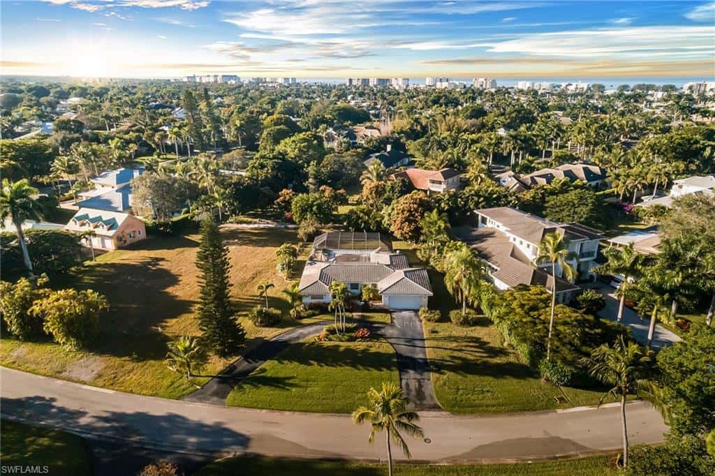 700 Bow Line Dr, Naples, photo 5
