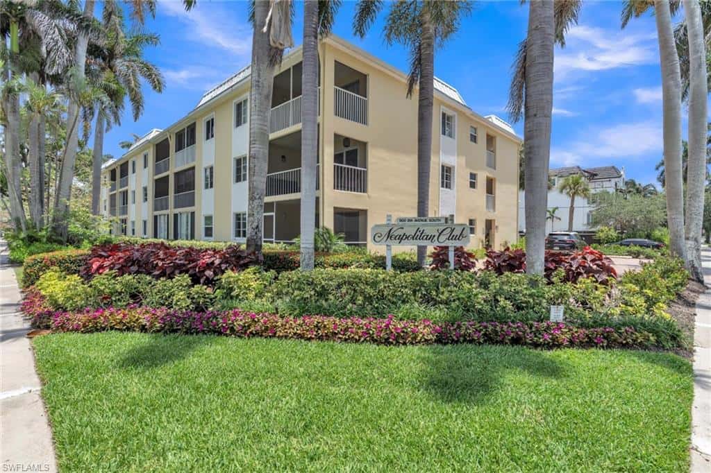 900 8th Ave #102, Naples, photo 13