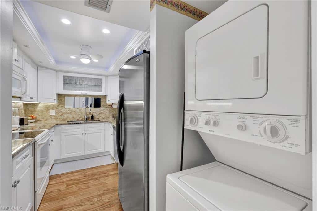 955 Palm View Dr #307, Naples, photo 5