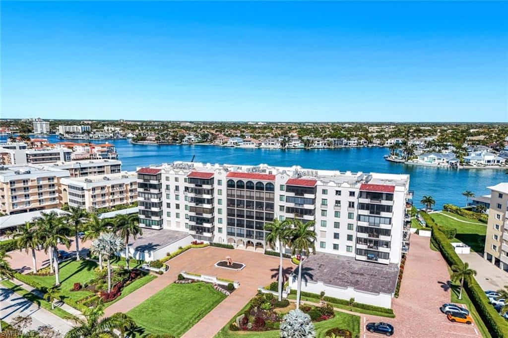 3430 Gulf Shore Blvd #2i, Naples, photo 17