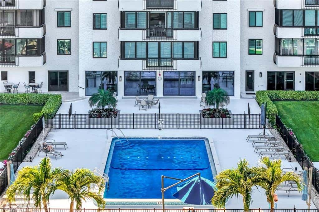 3430 Gulf Shore Blvd #2i, Naples, photo 15