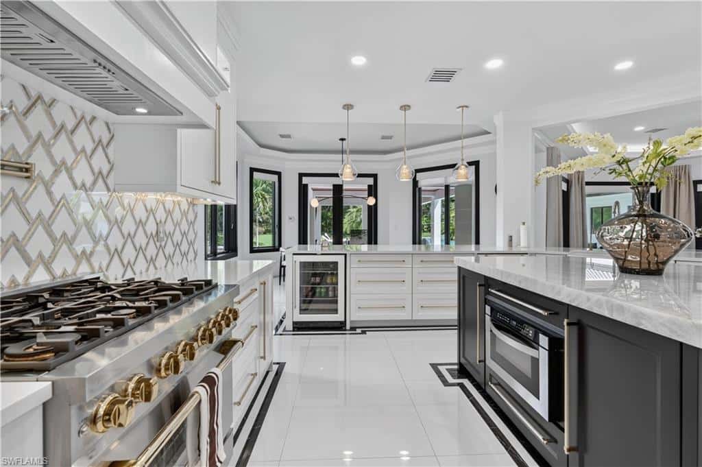 540 Ridge Dr, Naples, photo 9