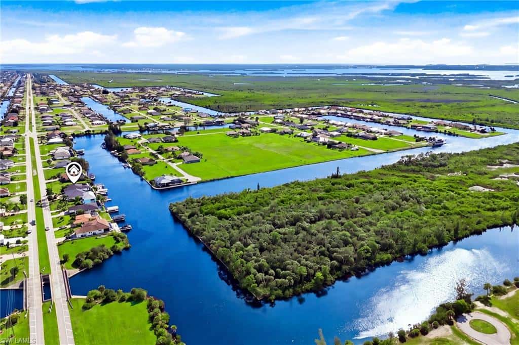 1726 Old Burnt Store Rd, Cape Coral, photo 5