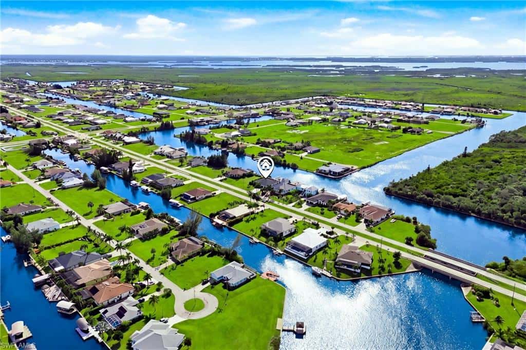 1726 Old Burnt Store Rd, Cape Coral, photo 4