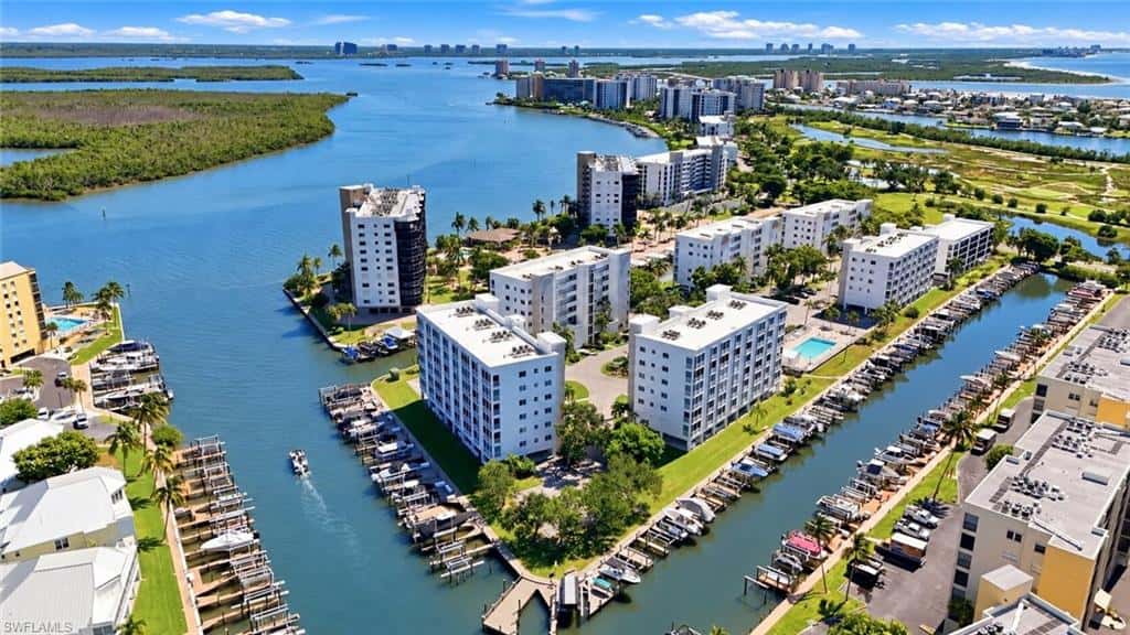 4331 Bay Beach Ln #651, Fort Myers Beach, photo 7