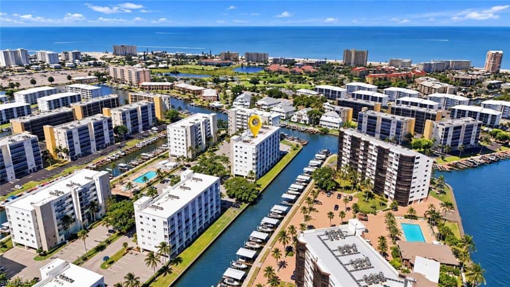 4331 Bay Beach Ln #651, Fort Myers Beach, photo 9