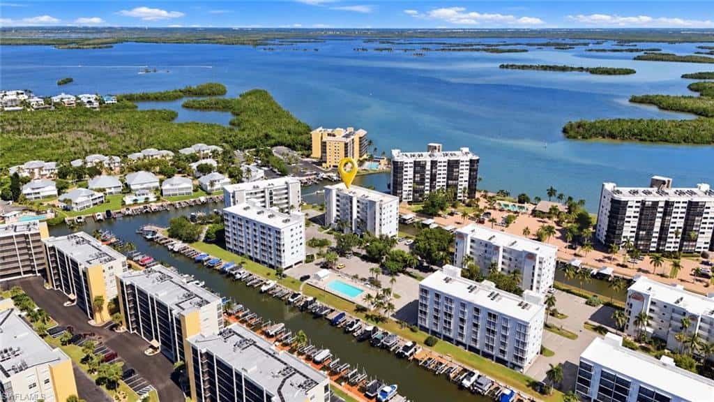 4331 Bay Beach Ln #651, Fort Myers Beach, photo 8