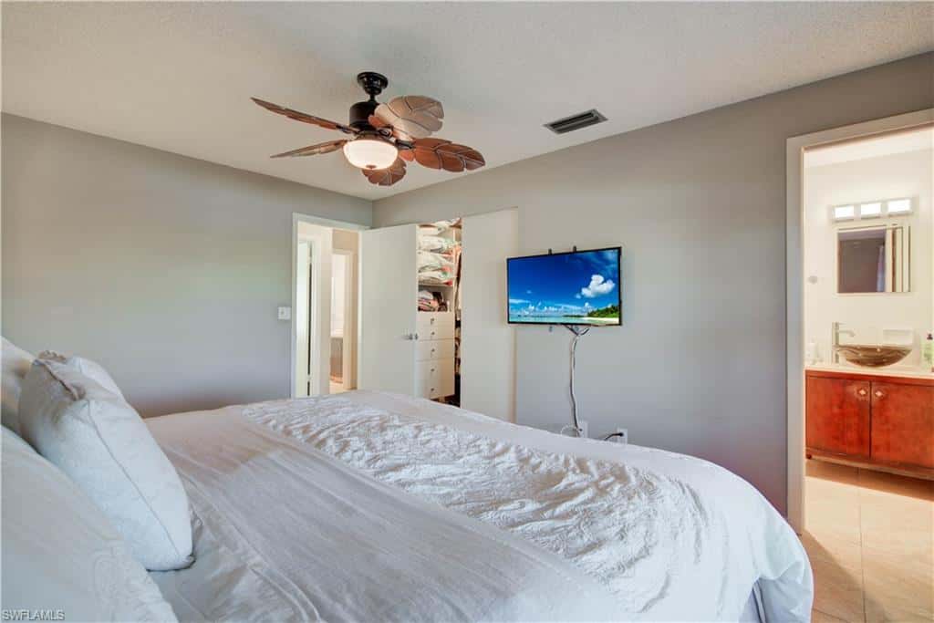1037 Forest Lakes Dr #8d, Naples, photo 17