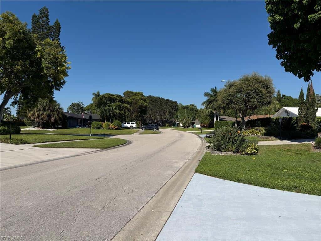 4497 Beechwood Lake Dr, Naples, photo 18