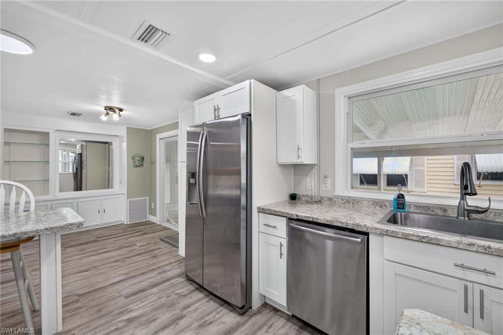 125 Kim Dr, Naples, photo 11