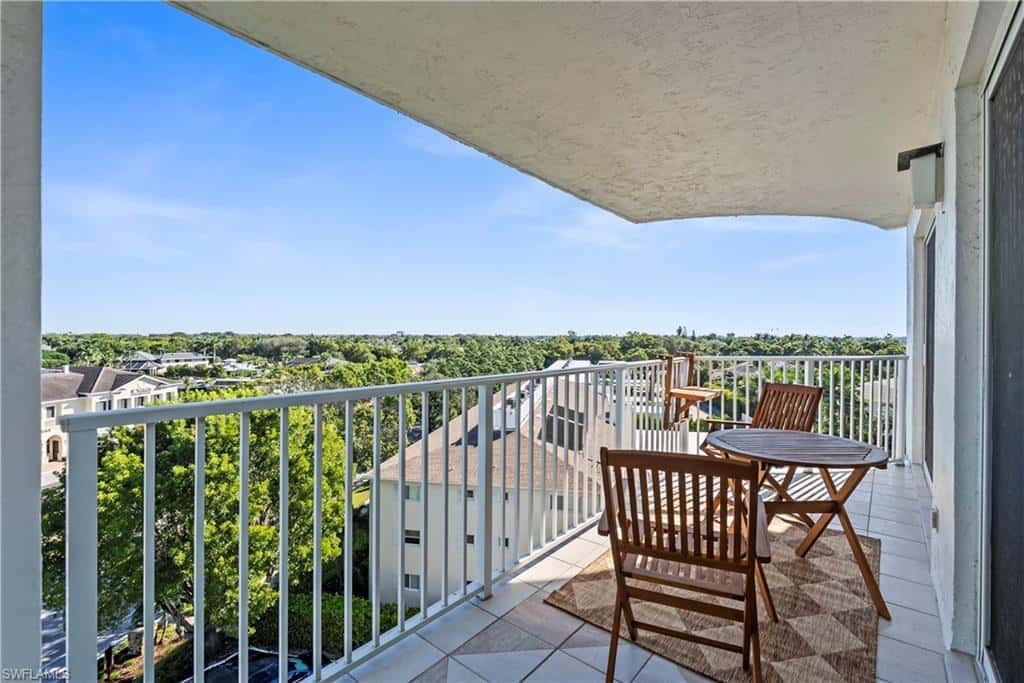 1300 Gulf Shore Blvd #703, Naples, photo 14