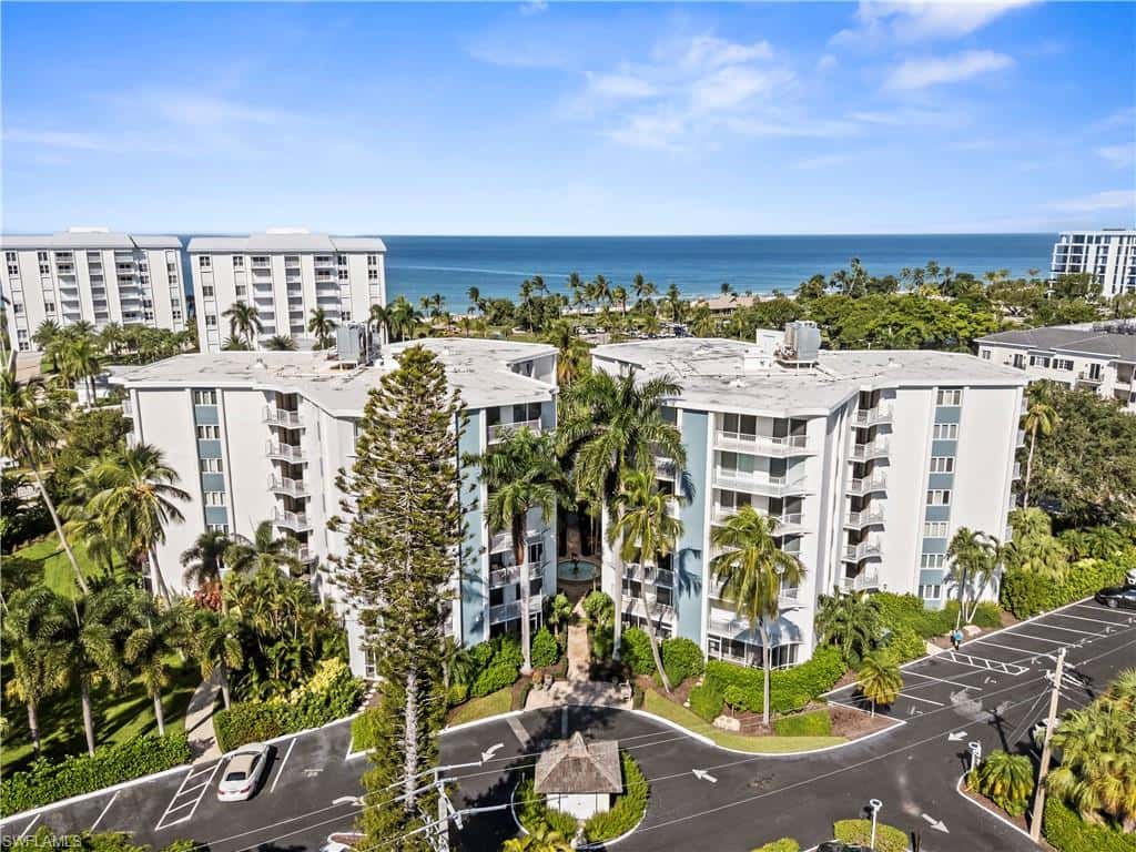 1300 Gulf Shore Blvd #703, Naples, photo 18