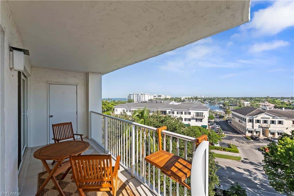 1300 Gulf Shore Blvd #703, Naples, photo 15