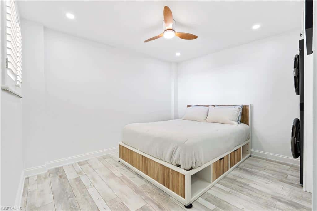 1300 Gulf Shore Blvd #703, Naples, photo 11
