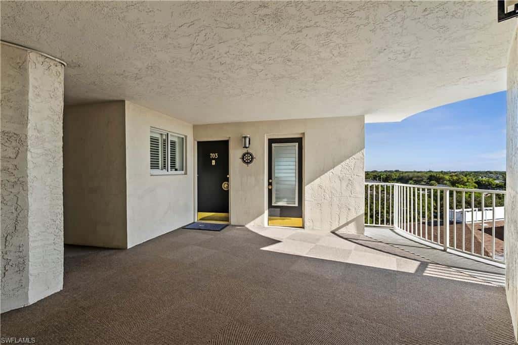 1300 Gulf Shore Blvd #703, Naples, photo 19