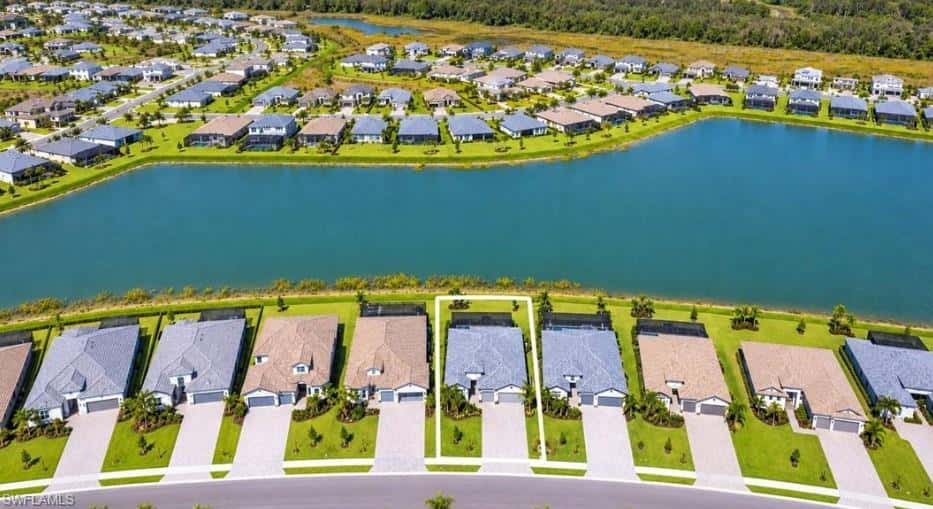 19576 The Place Blvd, Estero, photo 4