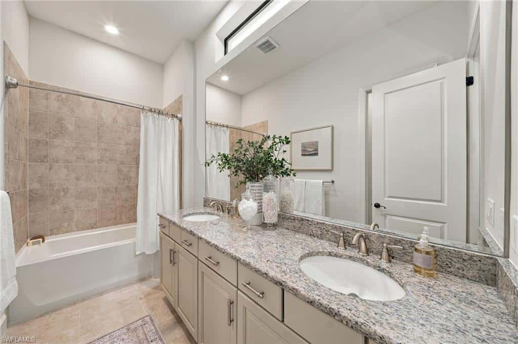 9021 Sorreno Ct, Naples, photo 22