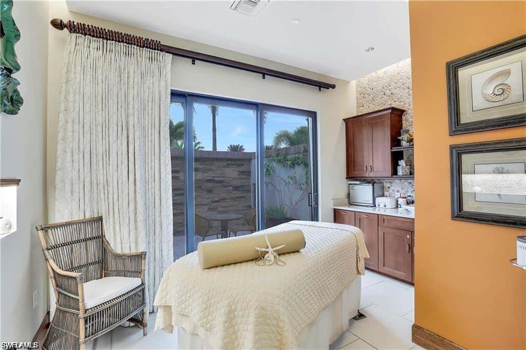 9021 Sorreno Ct, Naples, photo 50