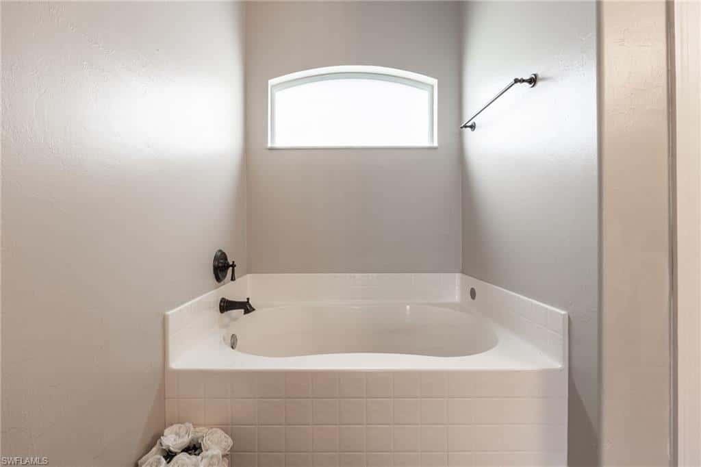 15752 Sunny Crest Ln, Fort Myers, photo 23