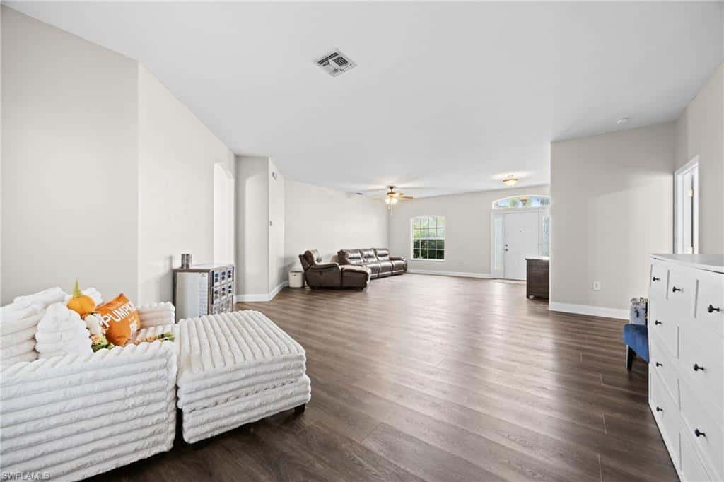 15752 Sunny Crest Ln, Fort Myers, photo 9
