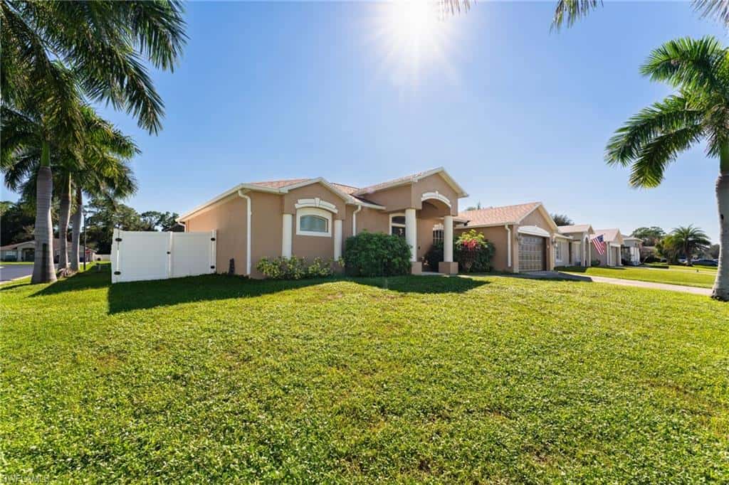 15752 Sunny Crest Ln, Fort Myers, photo 37