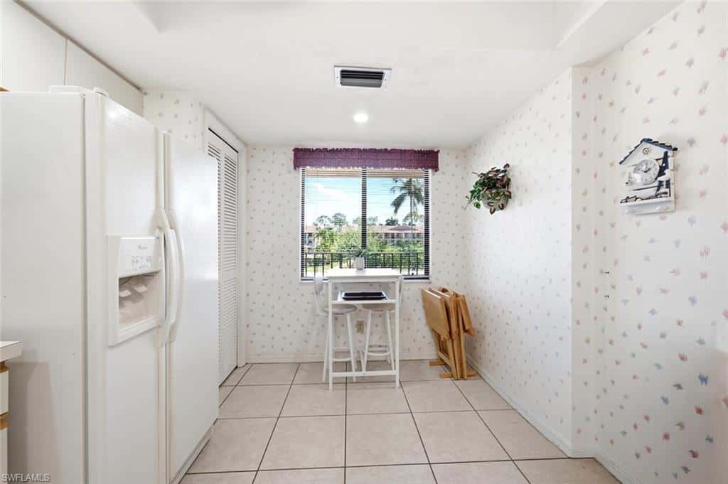 7380 Saint Ives Way #1202, Naples, photo 13