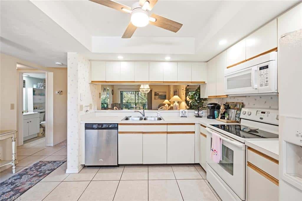 7380 Saint Ives Way #1202, Naples, photo 12